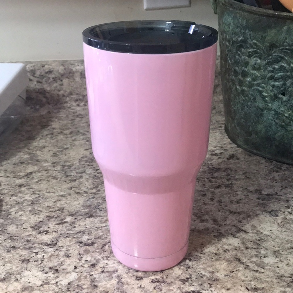 Pink Ozark 32 oz tumbler